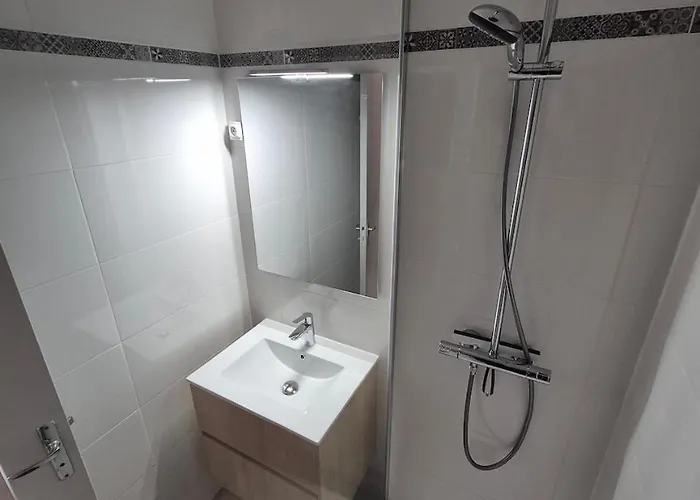 Lejlighed La Desirade J, Renove Avec Parking, Centre Port