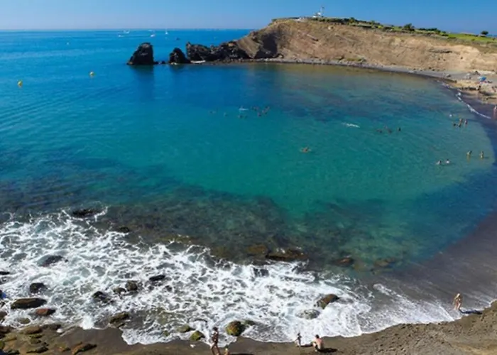 La Desirade J, Renove Avec Parking, Centre Port * Agde